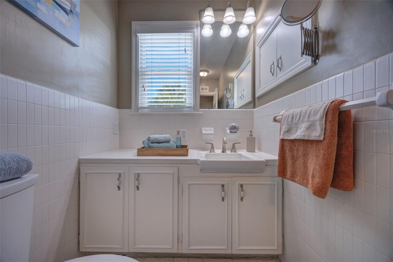 105 Riverside Drive, Ormond Beach, FL 32176 Photo