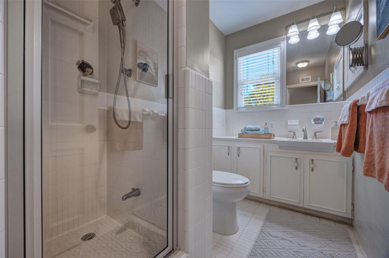 105 Riverside Drive, Ormond Beach, FL 32176 Photo