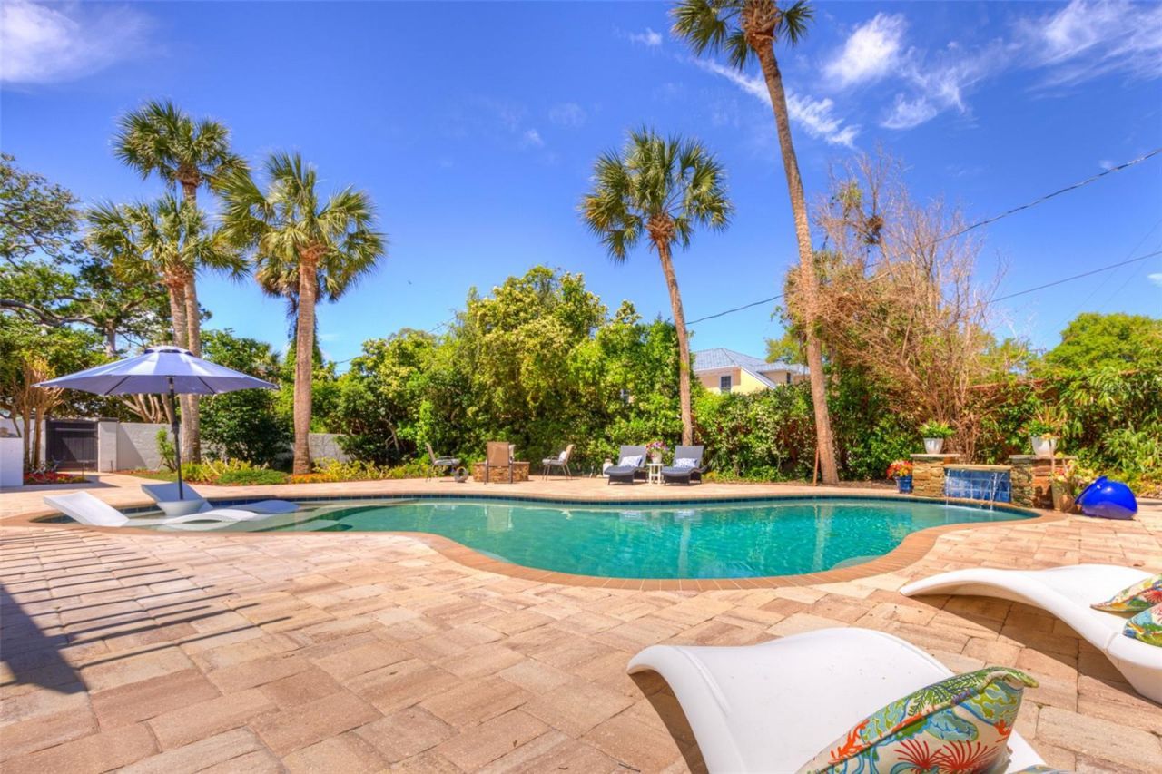 105 Riverside Drive, Ormond Beach, FL 32176 Photo