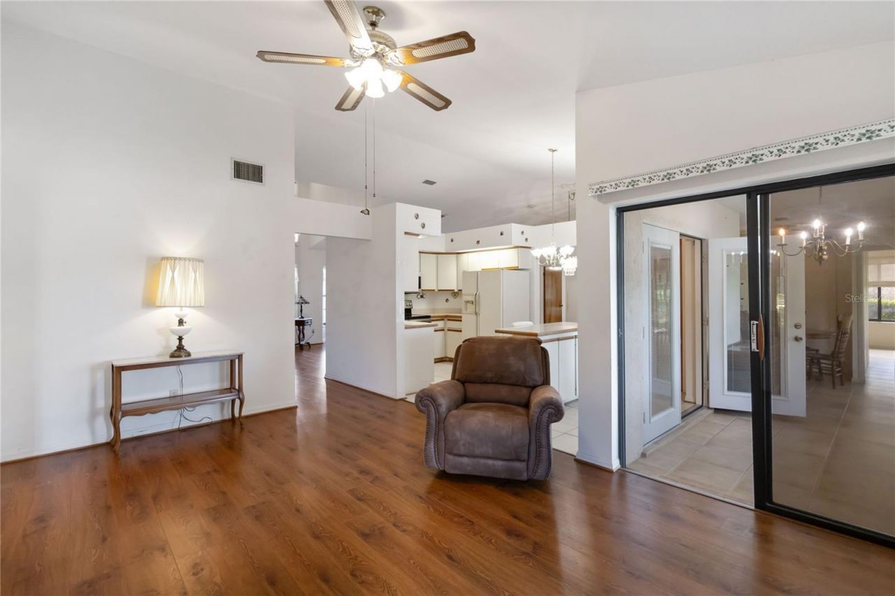 9835 Lakeshore Drive, Clermont, FL 34711 Photo