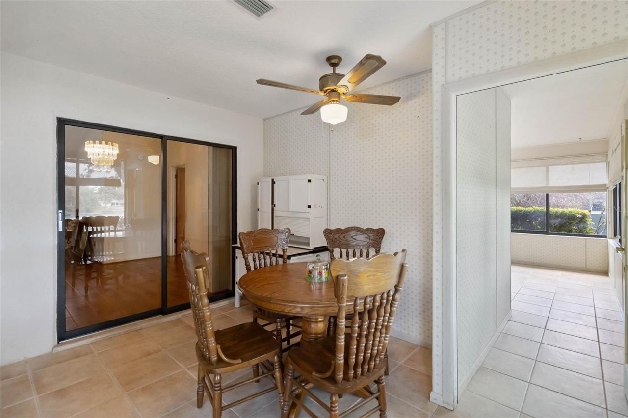 9835 Lakeshore Drive, Clermont, FL 34711 Photo