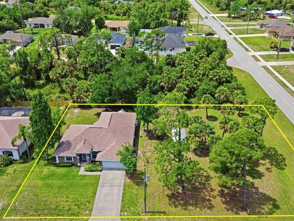 4027 QUAKER LANE , NORTH PORT, FL 34288
