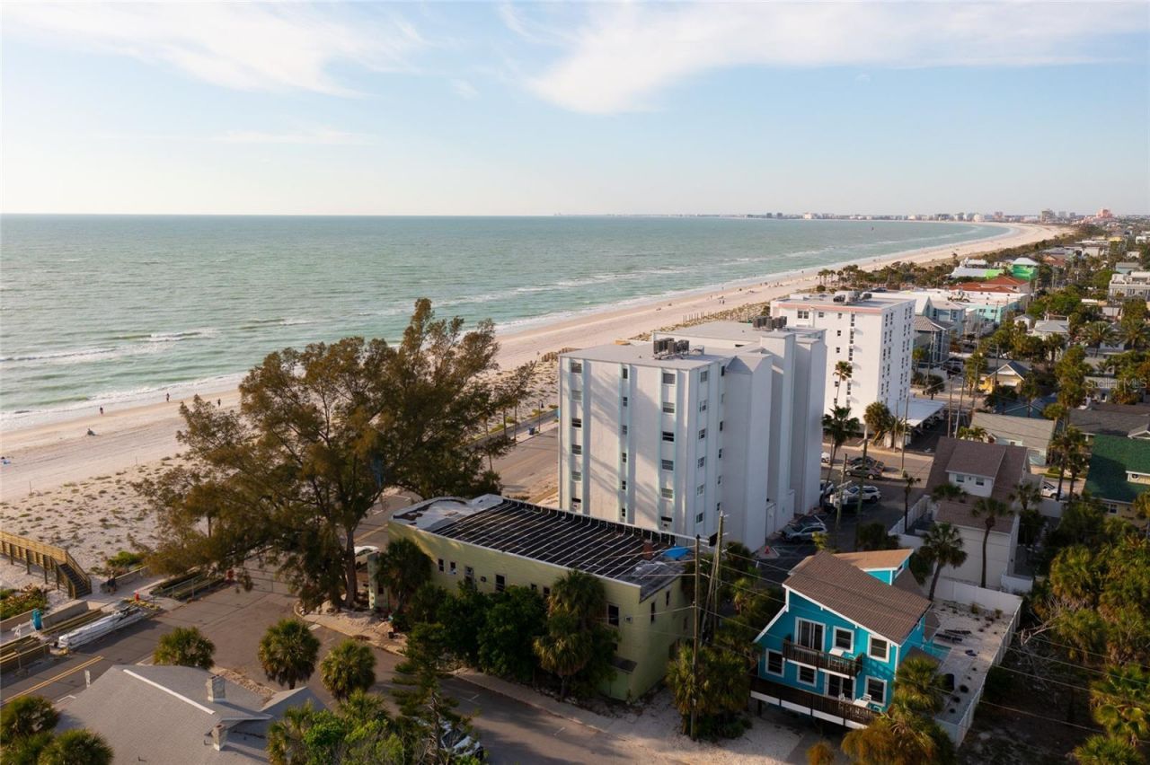 403 Gulf Way, Unit 304, Saint Pete Beach, FL 33706 Photo
