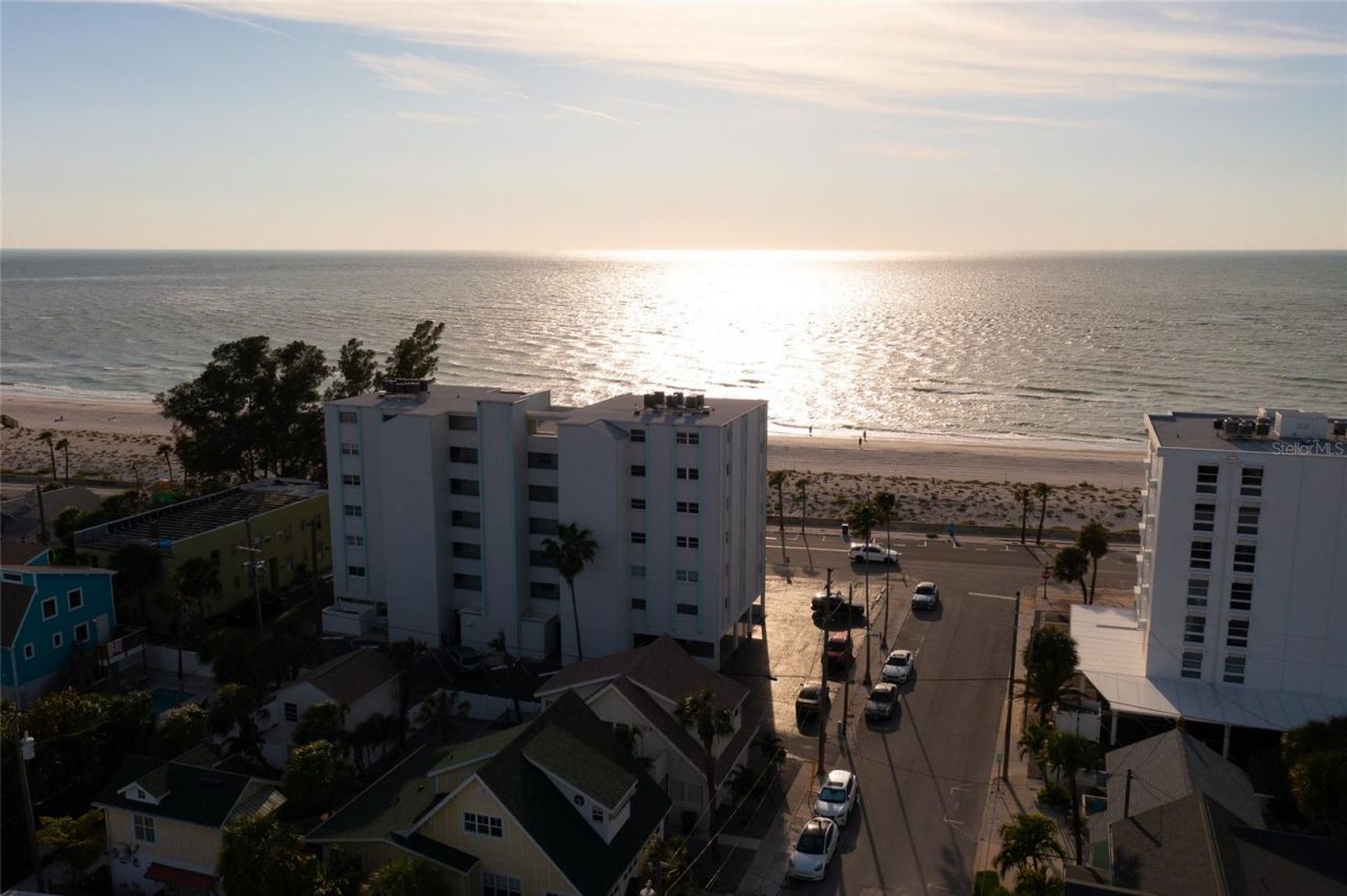 403 Gulf Way, Unit 304, Saint Pete Beach, FL 33706 Photo