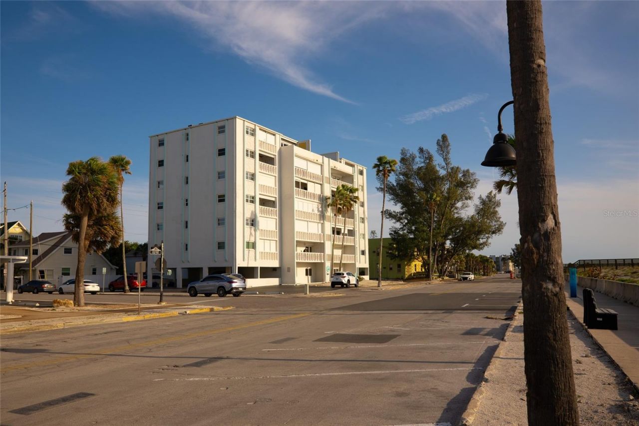 403 Gulf Way, Unit 304, Saint Pete Beach, FL 33706 Photo