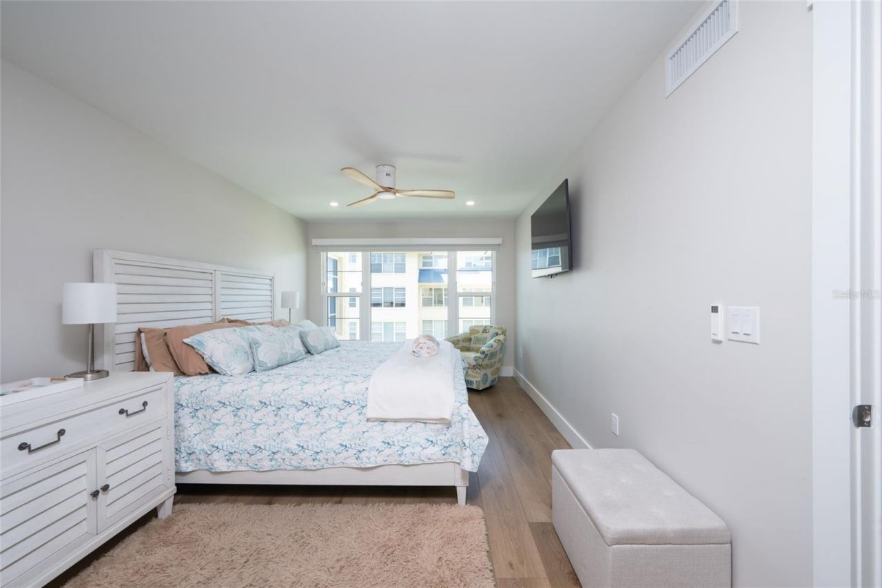 3804 Gulf Of Mexico Drive, Unit B305, Longboat Key, FL 34228 Photo