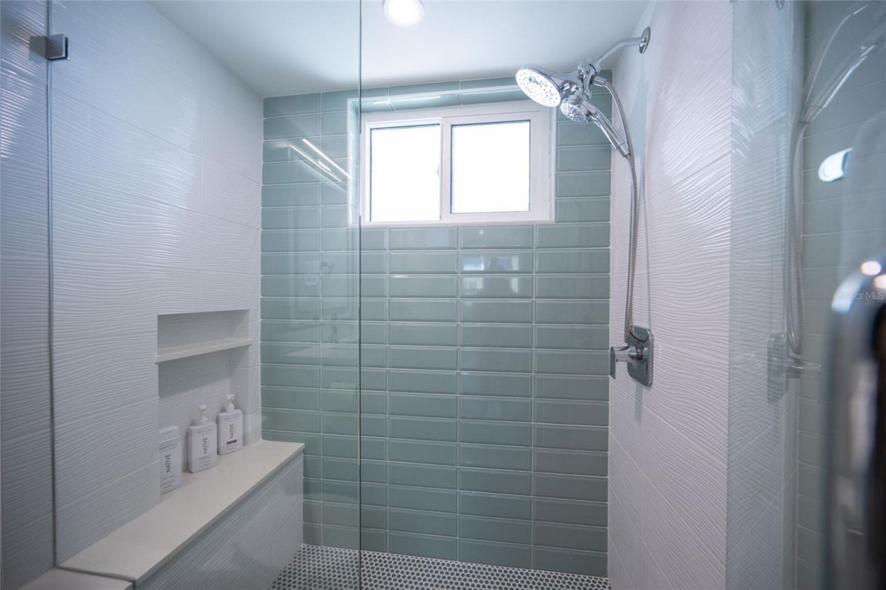 3804 Gulf Of Mexico Drive, Unit B305, Longboat Key, FL 34228 Photo