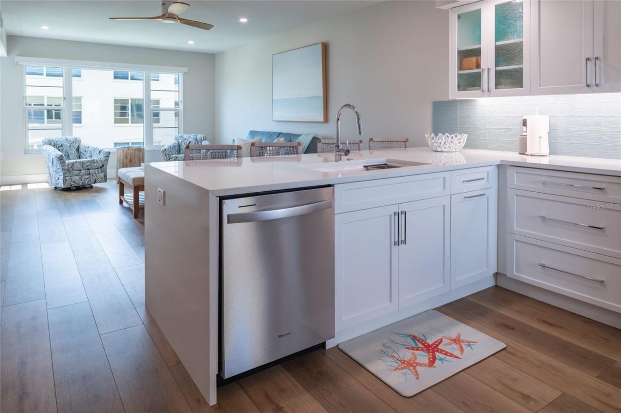 3804 Gulf Of Mexico Drive, Unit B305, Longboat Key, FL 34228 Photo