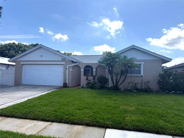 7348 BROOKVIEW CIRCLE, TAMPA, FL 33634