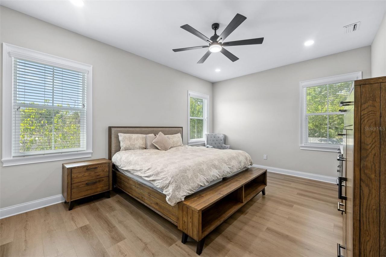 3601 W Rogers Avenue, Tampa, FL 33611 Photo