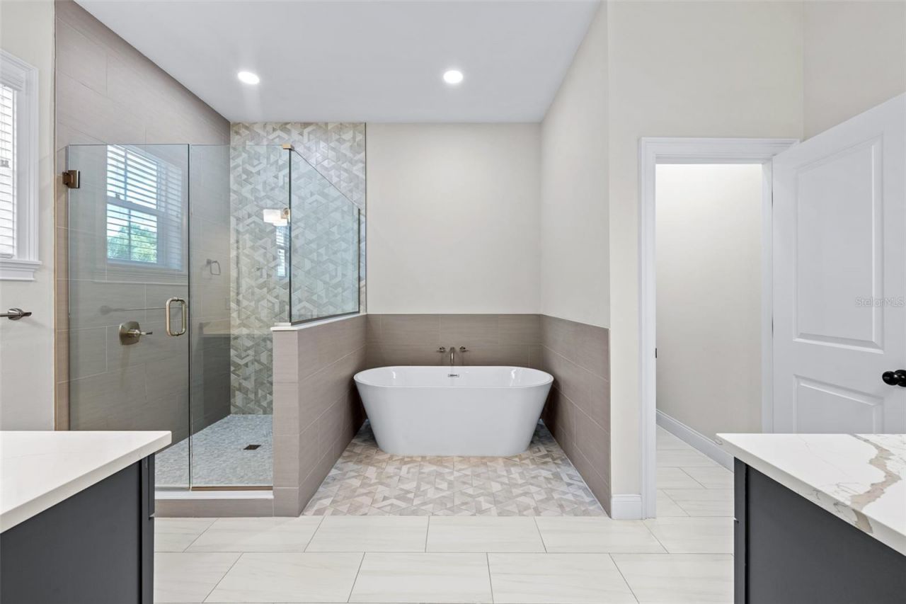 3601 W Rogers Avenue, Tampa, FL 33611 Photo