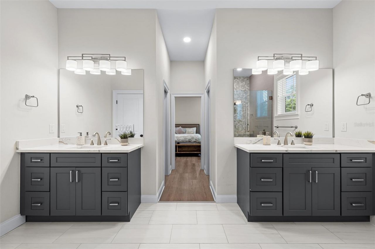 3601 W Rogers Avenue, Tampa, FL 33611 Photo