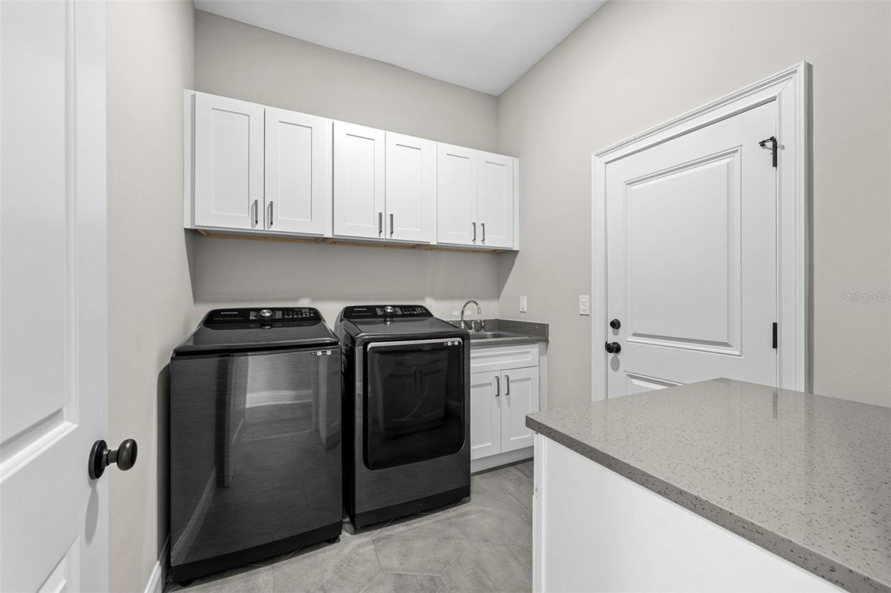 3601 W Rogers Avenue, Tampa, FL 33611 Photo