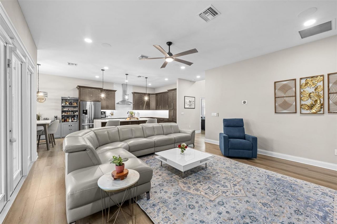 3601 W Rogers Avenue, Tampa, FL 33611 Photo