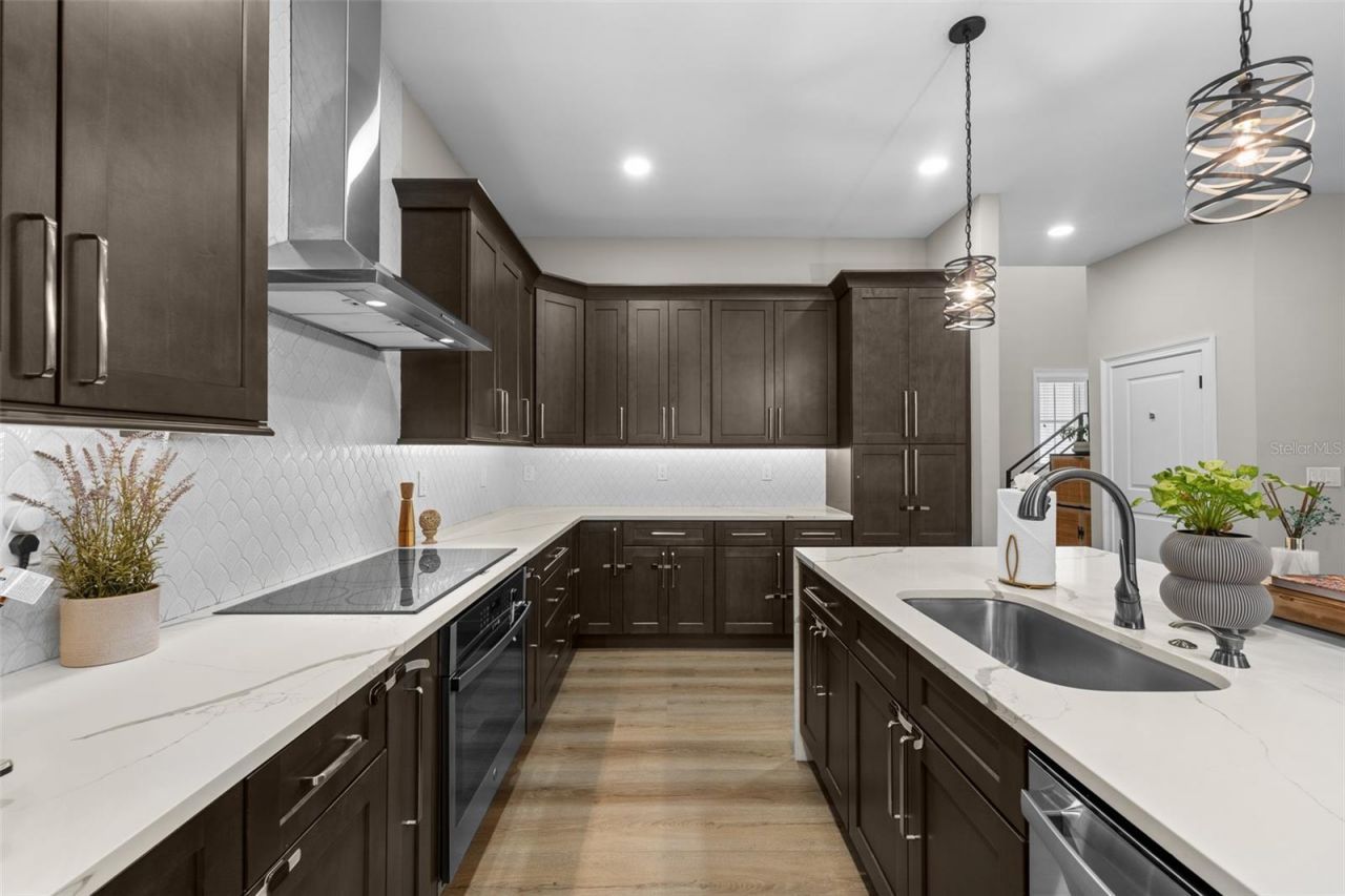 3601 W Rogers Avenue, Tampa, FL 33611 Photo