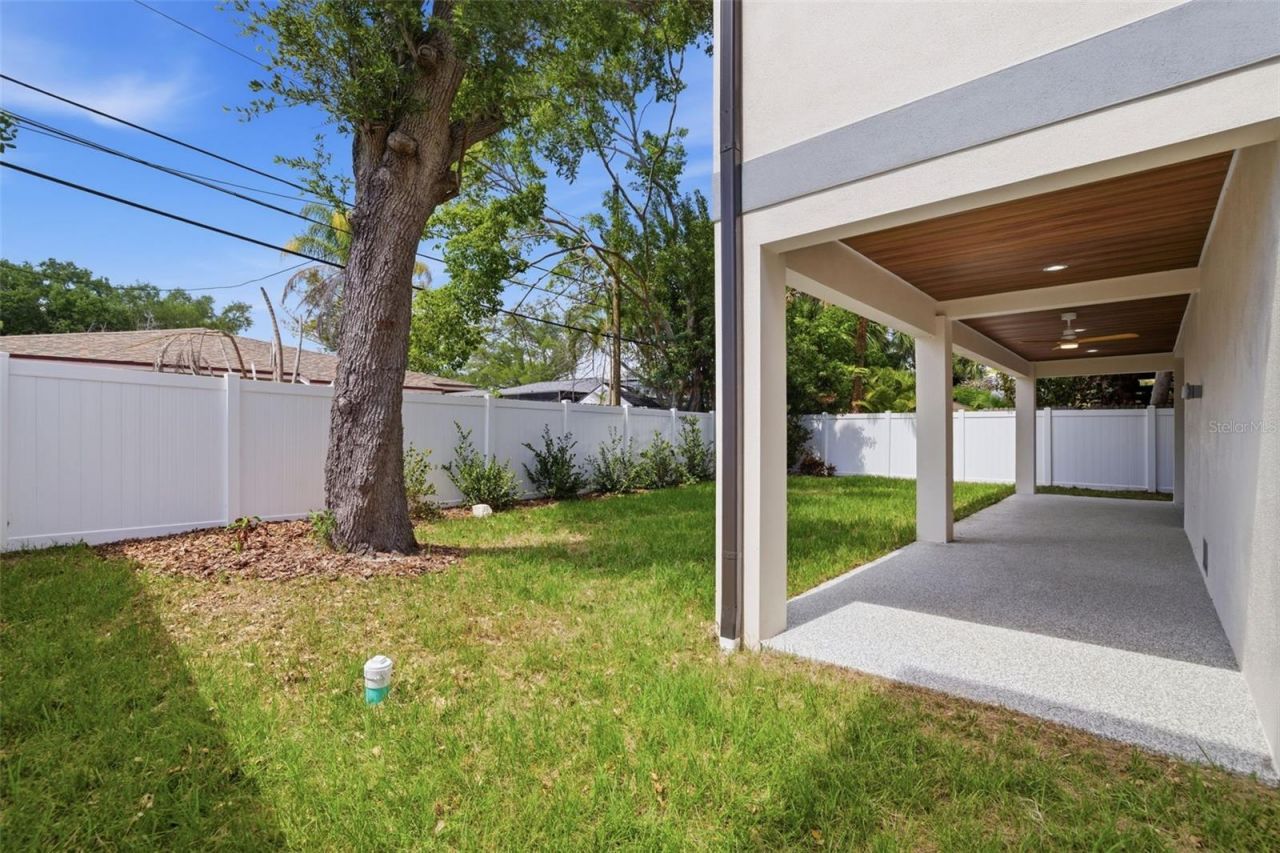 1943 Shore Acres Boulevard Ne, Saint Petersburg, FL 33703 Photo