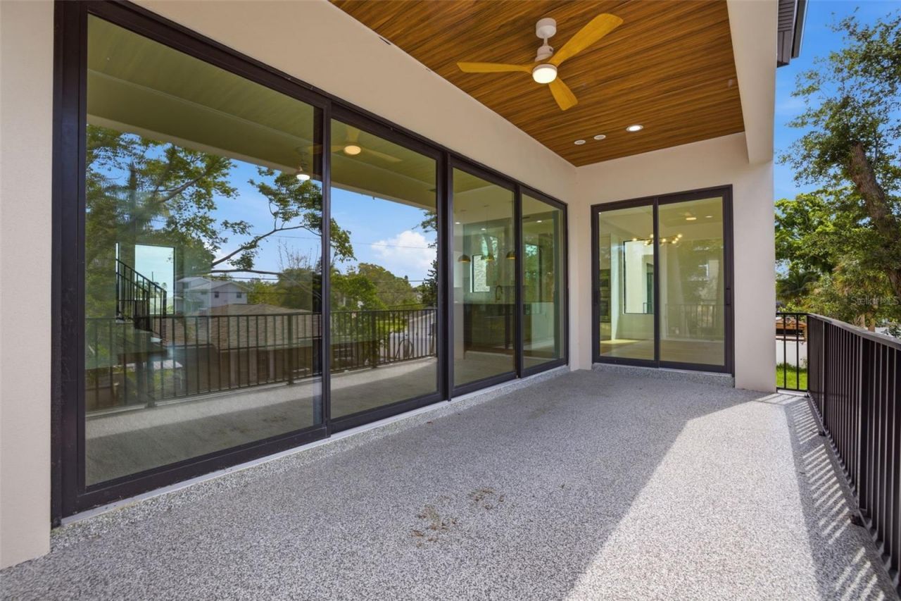1943 Shore Acres Boulevard Ne, Saint Petersburg, FL 33703 Photo