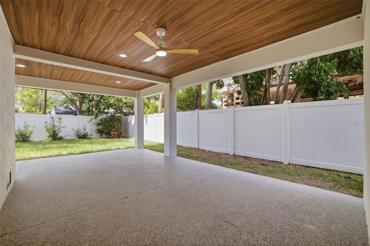 1943 Shore Acres Boulevard Ne, Saint Petersburg, FL 33703 Photo