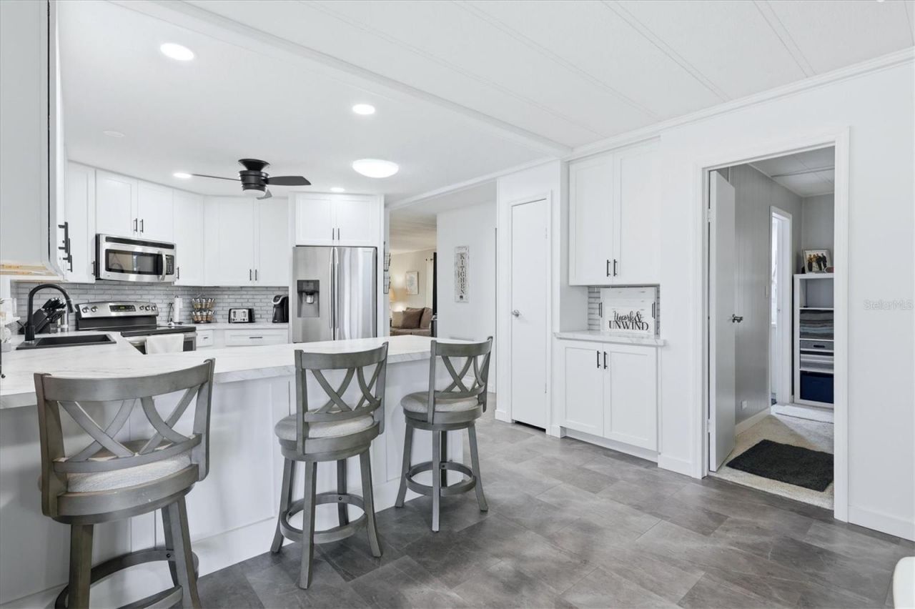 6710 36th Avenue E, Unit 121, Palmetto, FL 34221 Photo