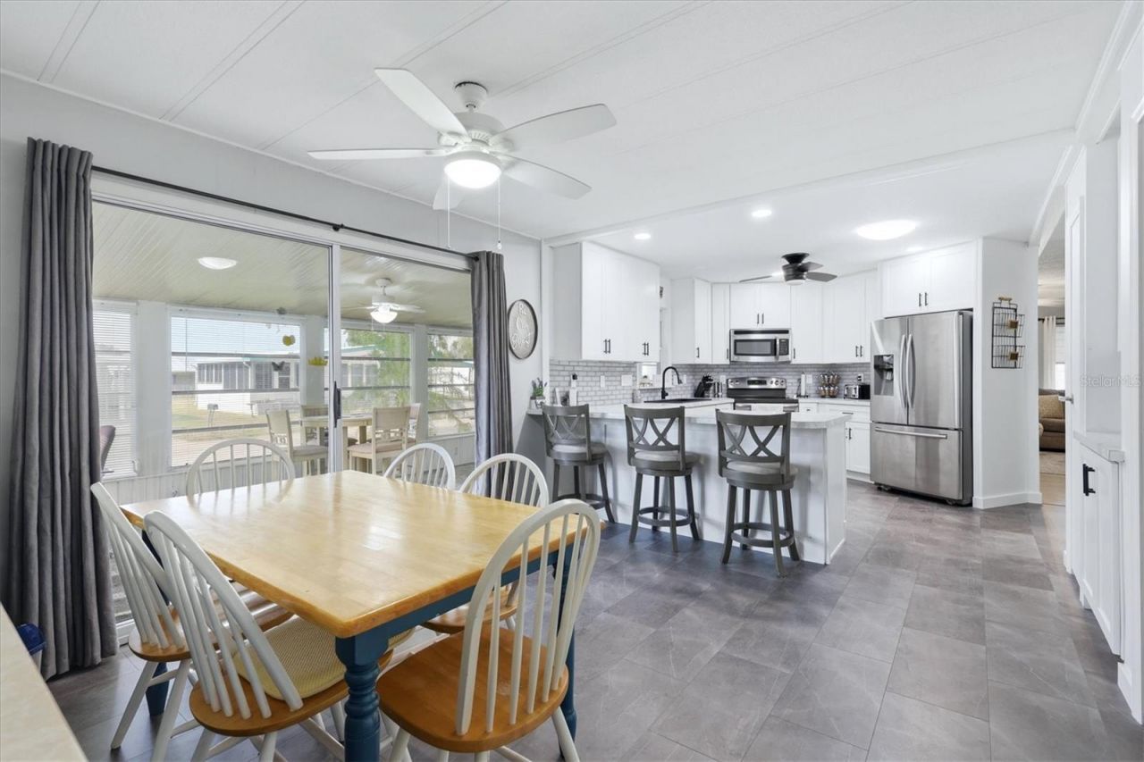 6710 36th Avenue E, Unit 121, Palmetto, FL 34221 Photo