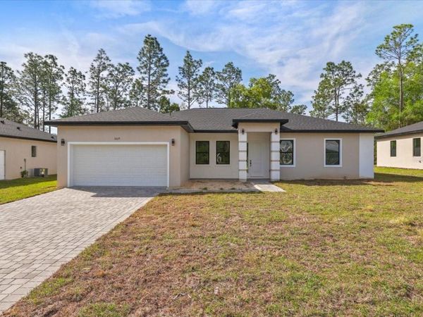 8677 N CIRCULAR WAY , CITRUS SPRINGS, FL 34434