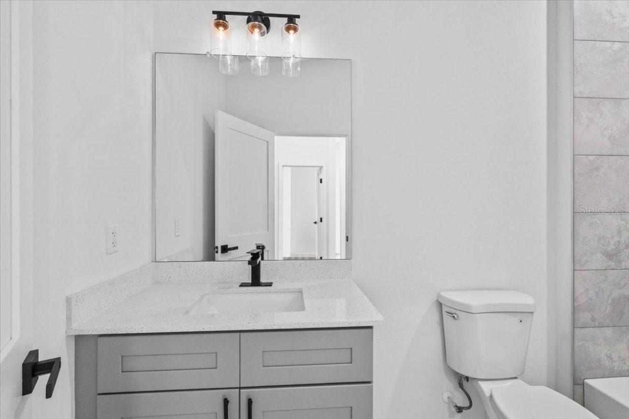 8677 N Circular Way , Citrus Springs, FL 34434 Photo