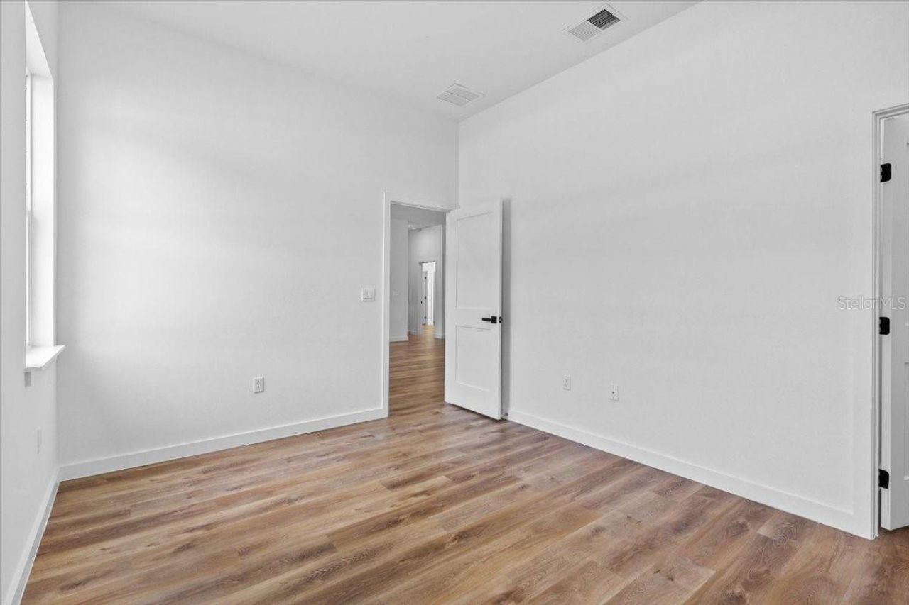 8677 N Circular Way , Citrus Springs, FL 34434 Photo