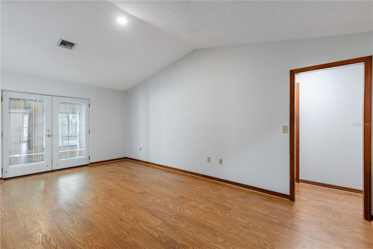 2681 Washington Avenue, Unit 18, Eustis, FL 32726 Photo