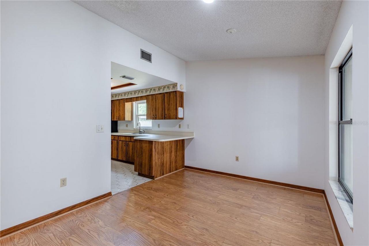 2681 Washington Avenue, Unit 18, Eustis, FL 32726 Photo