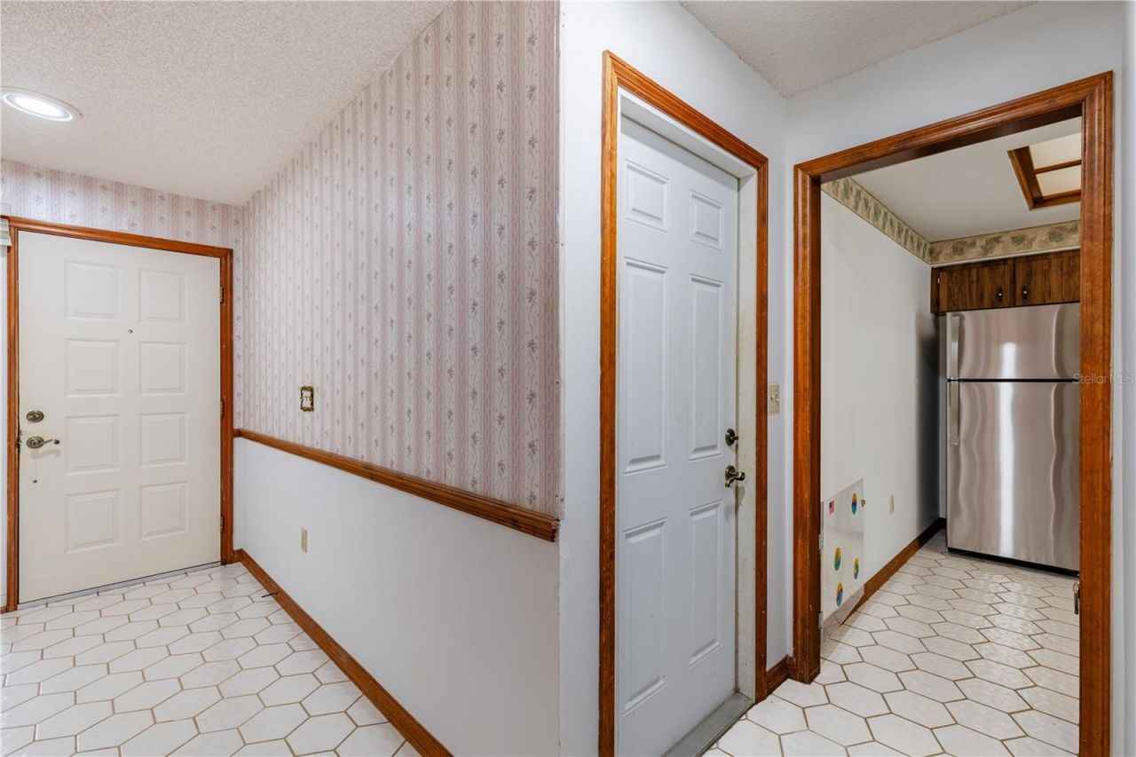 2681 Washington Avenue, Unit 18, Eustis, FL 32726 Photo