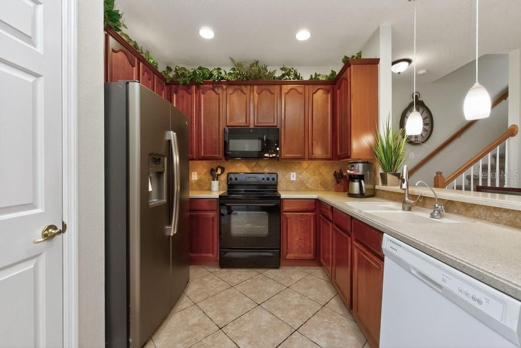 1063 Paseo Del Rio Ne, Saint Petersburg, FL 33702 Photo