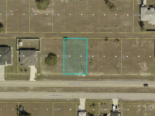 1715 DIPLOMAT PARKWAY W, CAPE CORAL, FL 33993