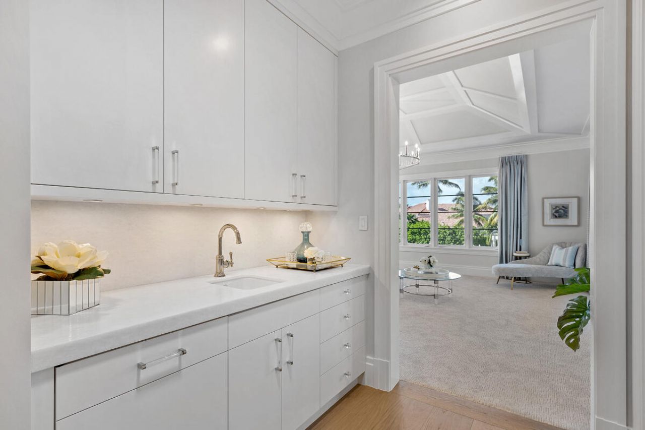 133 W Coconut Palm Road, Boca Raton, FL 33432 Photo