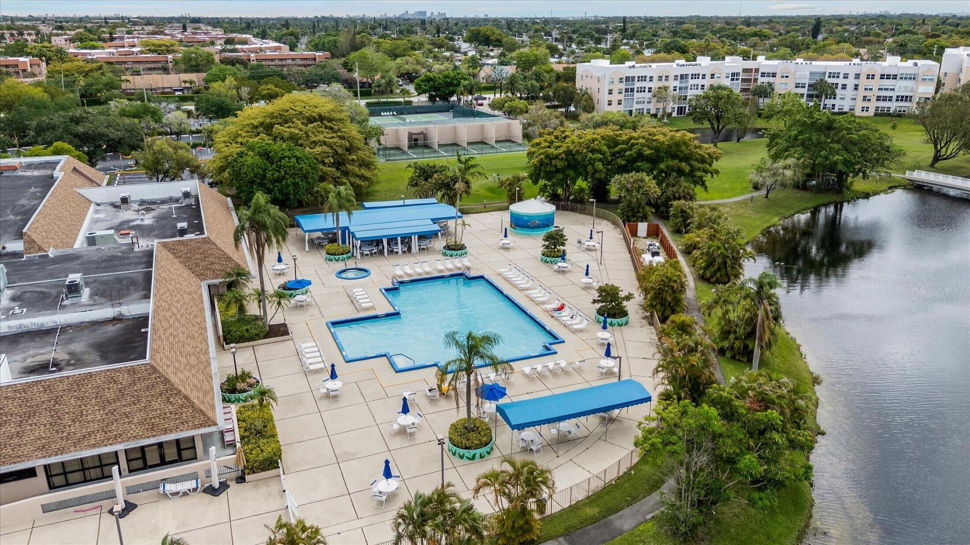 10360 NW 30th Court, Unit 403, Sunrise, FL 33322 Photo