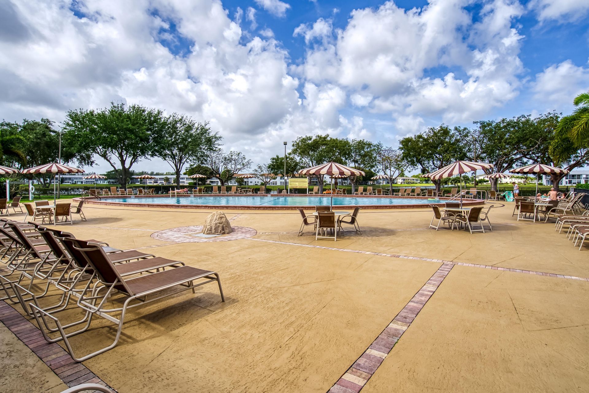 24 Golfs Edge, Unit D, West Palm Beach, FL 33417 Photo