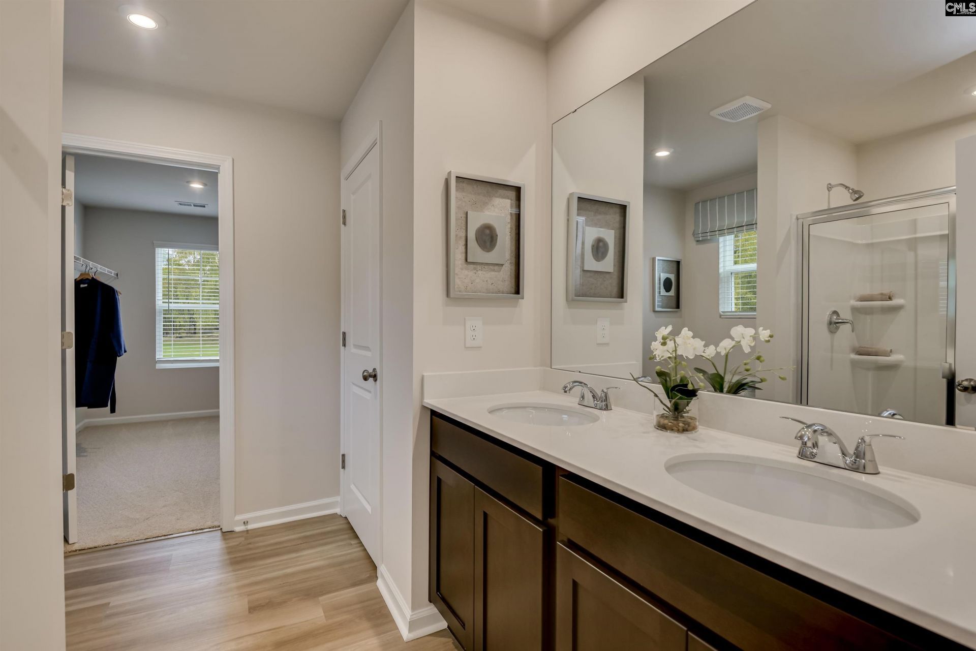 216 Kingfield Drive  Photo 29