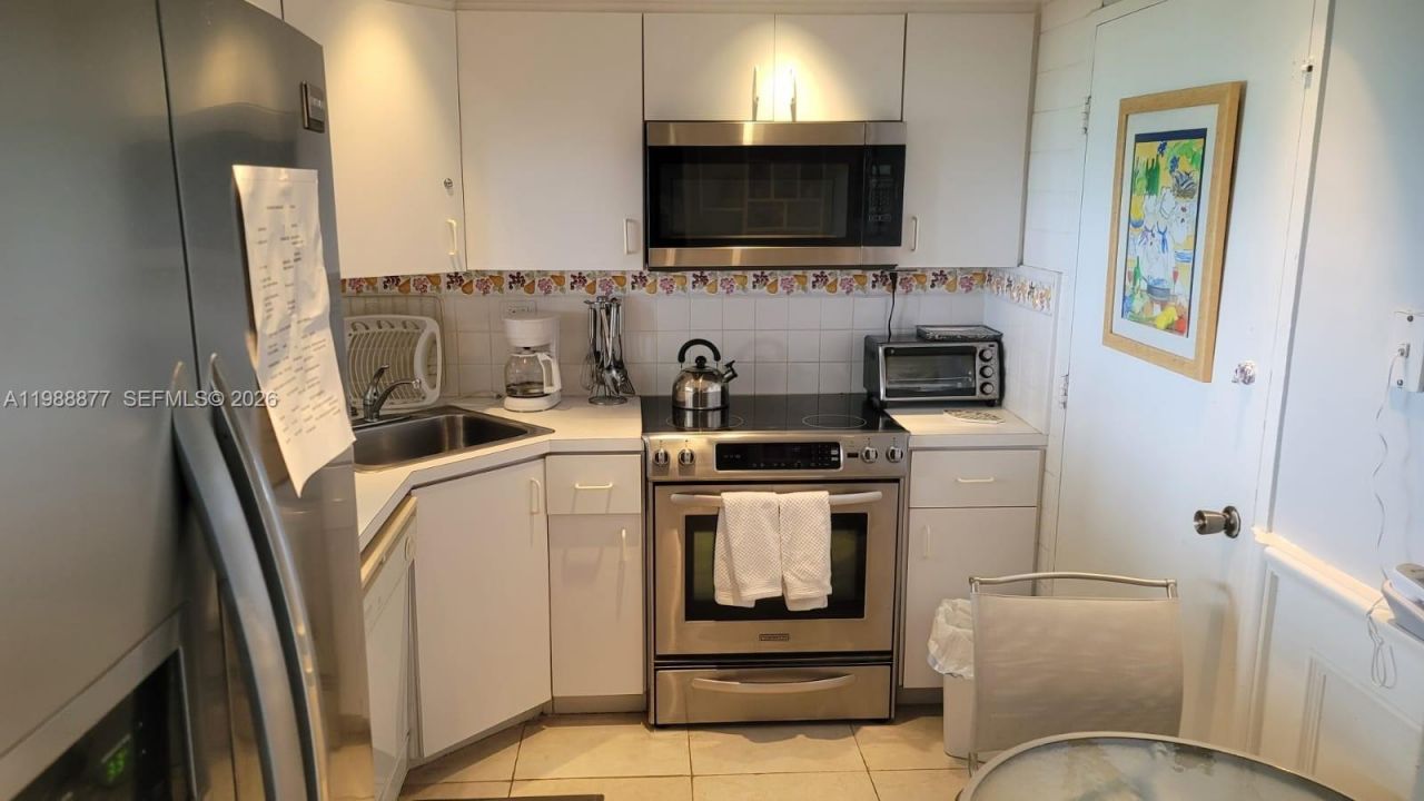 5601 Collins Ave, Unit 1110, Miami Beach, FL 33140 Photo