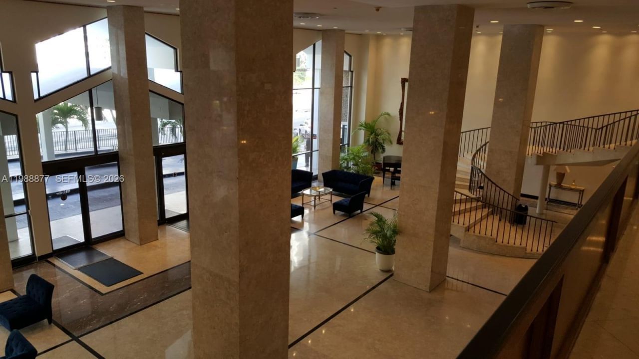 5601 Collins Ave, Unit 1110, Miami Beach, FL 33140 Photo