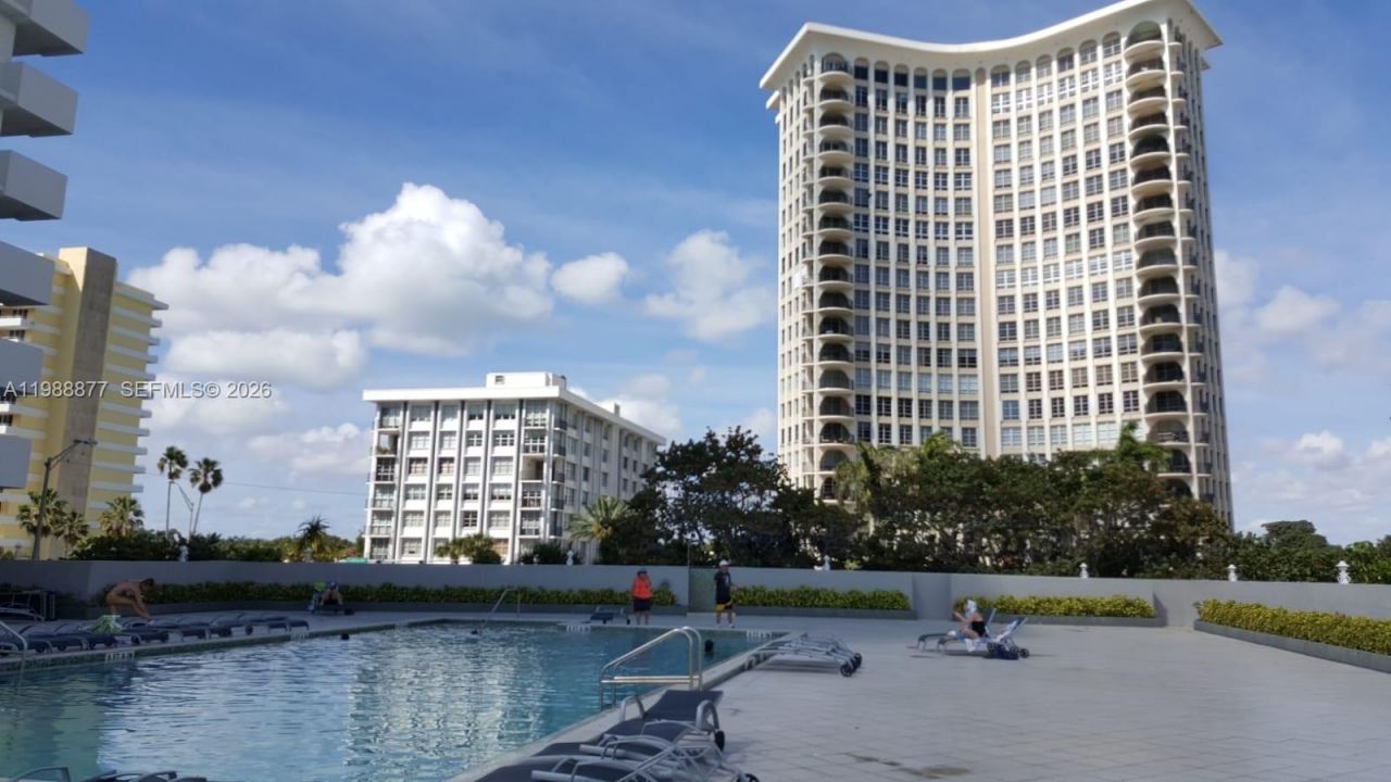 5601 Collins Ave, Unit 1110, Miami Beach, FL 33140 Photo