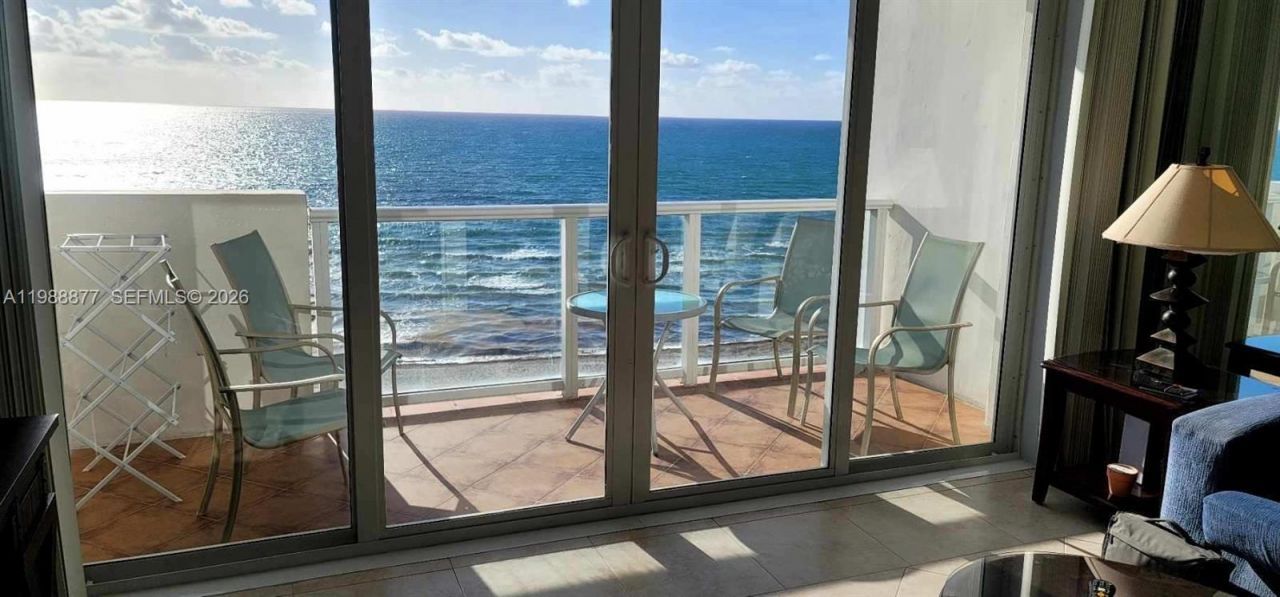 5601 Collins Ave, Unit 1110, Miami Beach, FL 33140 Photo