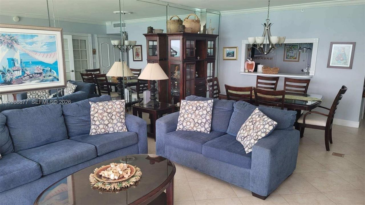 5601 Collins Ave, Unit 1110, Miami Beach, FL 33140 Photo