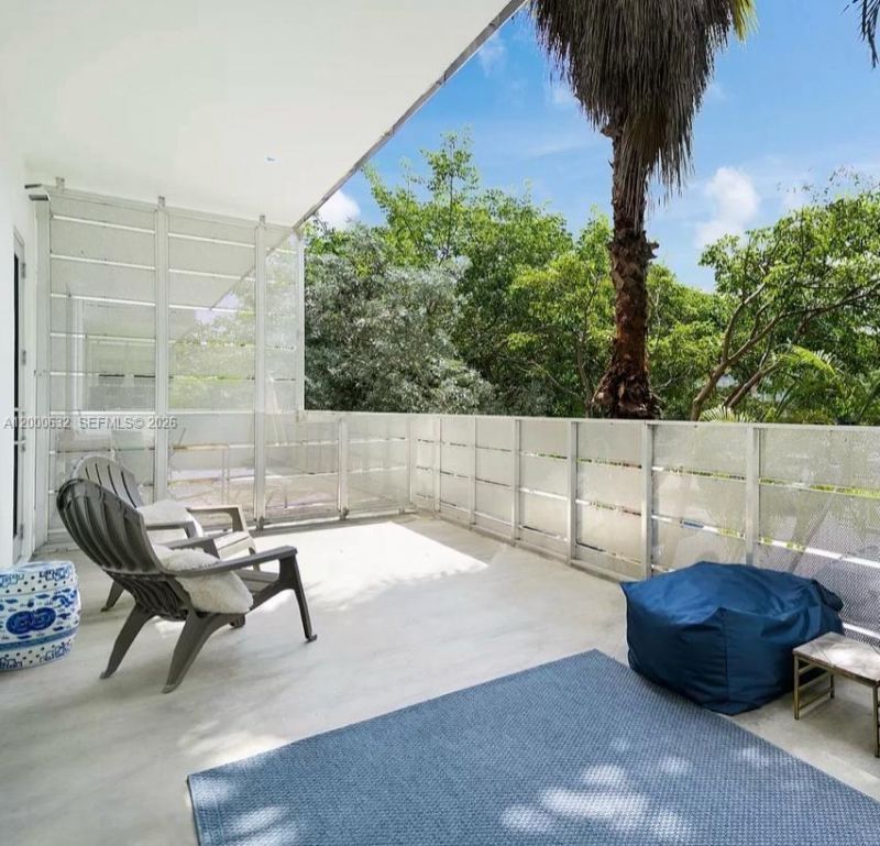 1700 Meridian Ave, Unit 208, Miami Beach, FL 33139 Photo