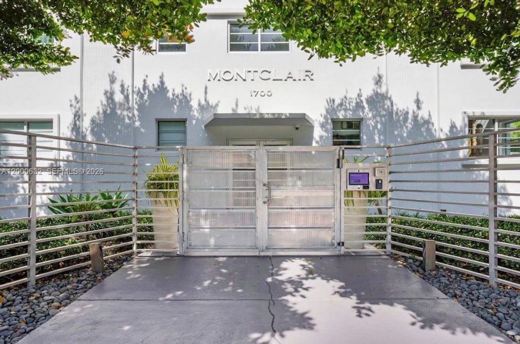 1700 Meridian Ave, Unit 208, Miami Beach, FL 33139 Photo