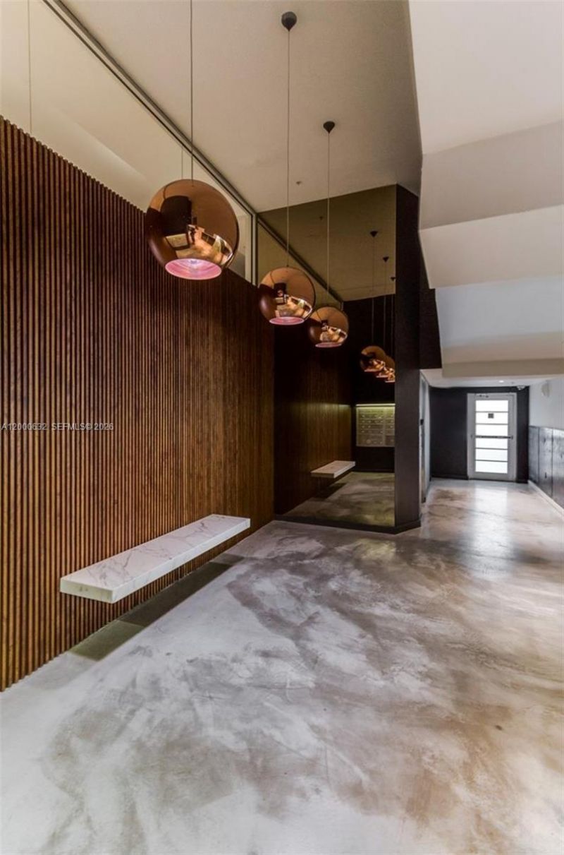 1700 Meridian Ave, Unit 208, Miami Beach, FL 33139 Photo