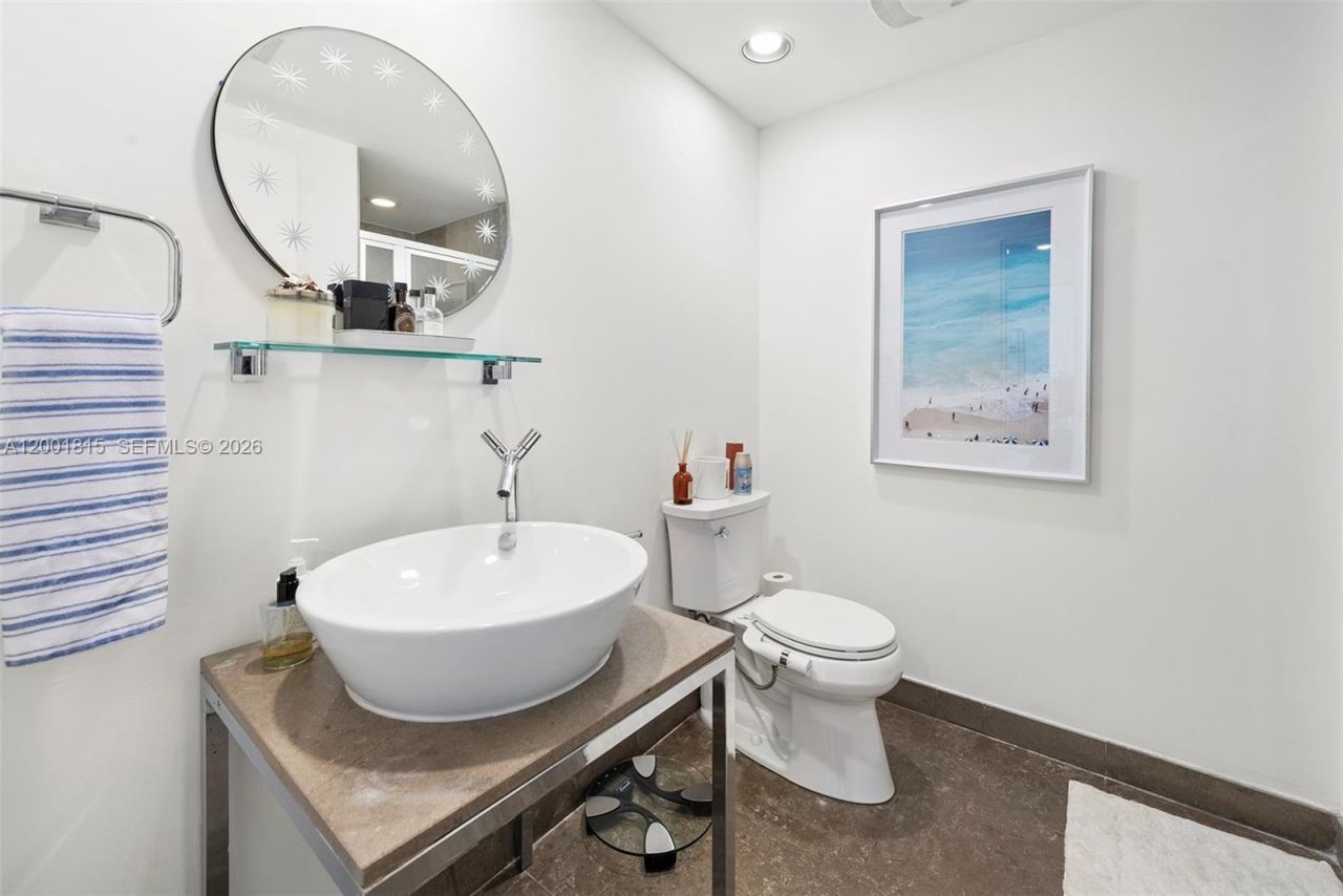 450 Alton Rd, Unit 2704, Miami Beach, FL 33139 Photo