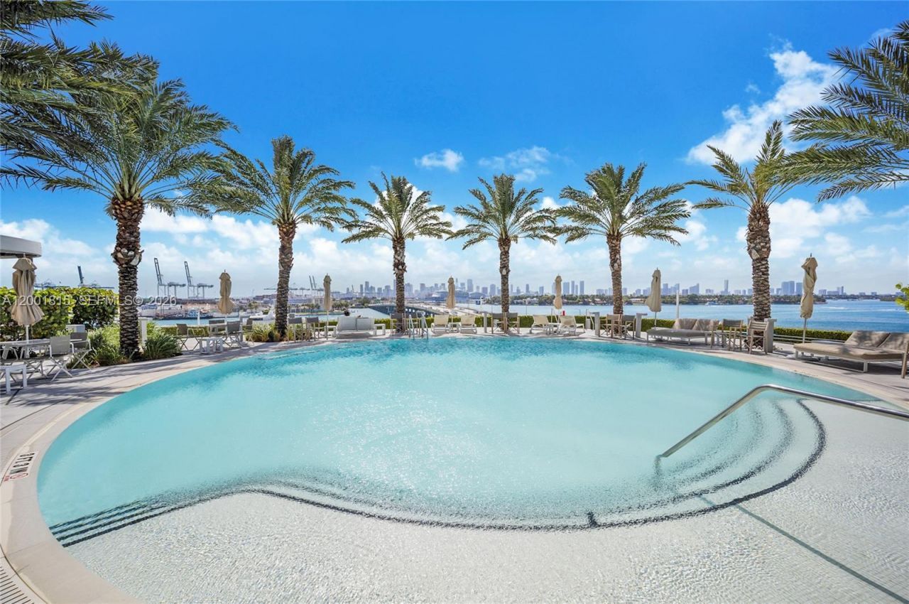 450 Alton Rd, Unit 2704, Miami Beach, FL 33139 Photo