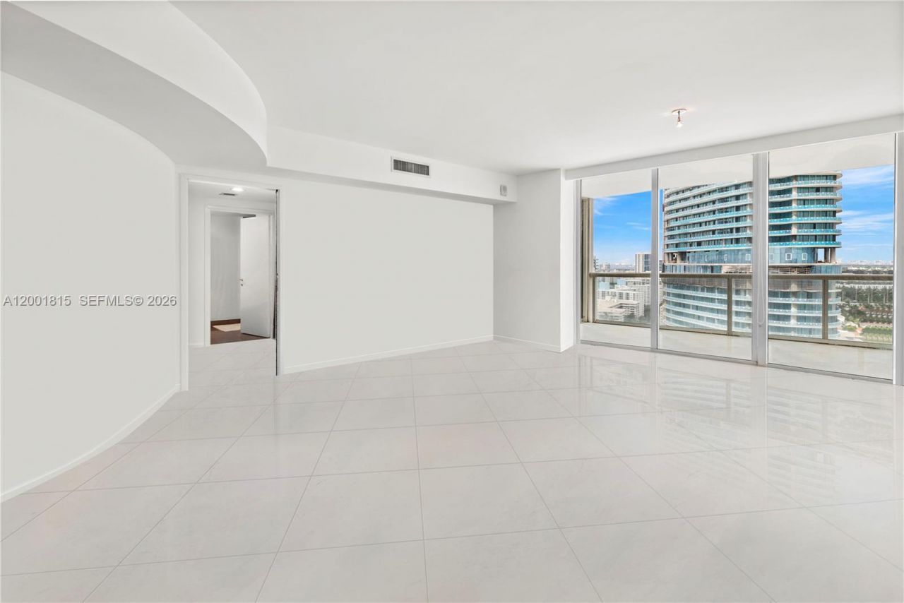 450 Alton Rd, Unit 2704, Miami Beach, FL 33139 Photo