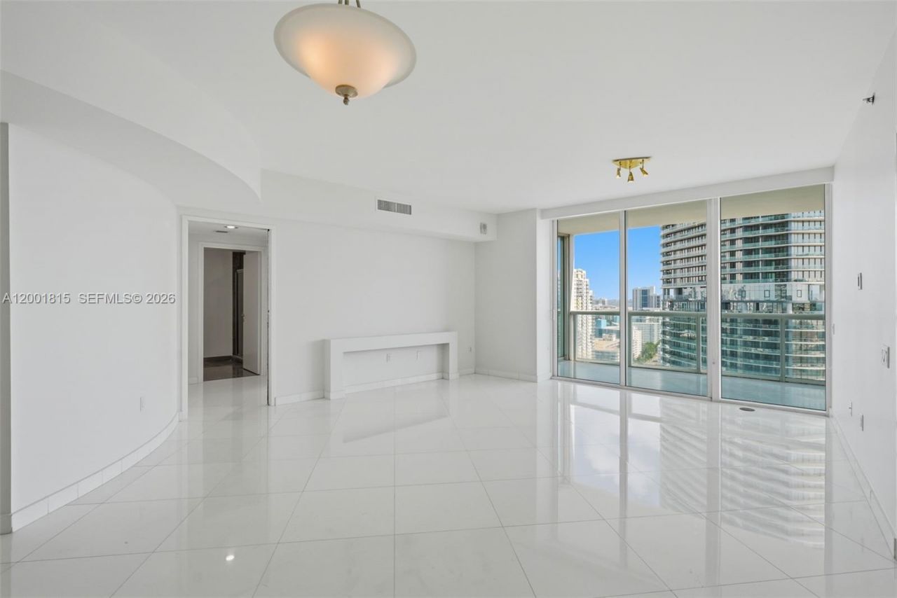 450 Alton Rd, Unit 2704, Miami Beach, FL 33139 Photo