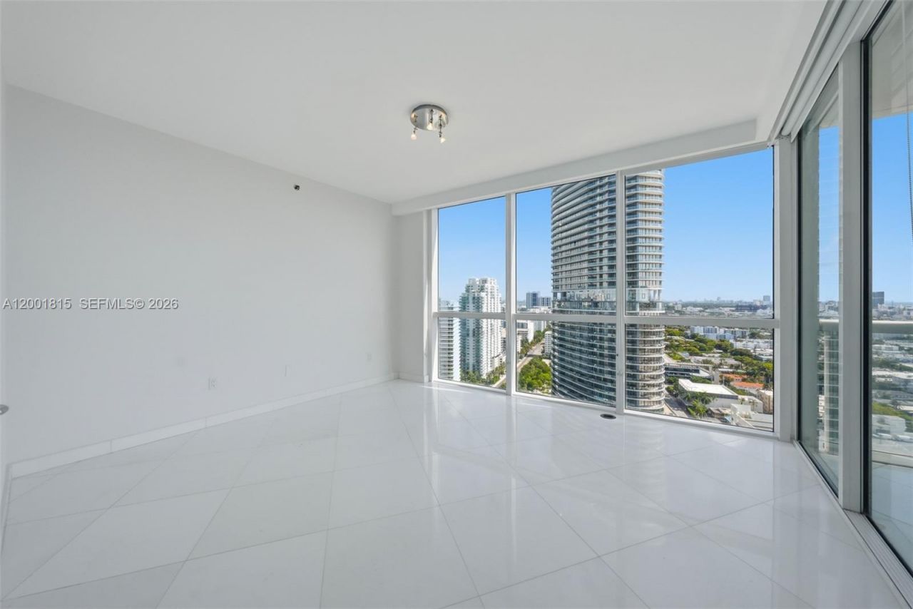 450 Alton Rd, Unit 2704, Miami Beach, FL 33139 Photo