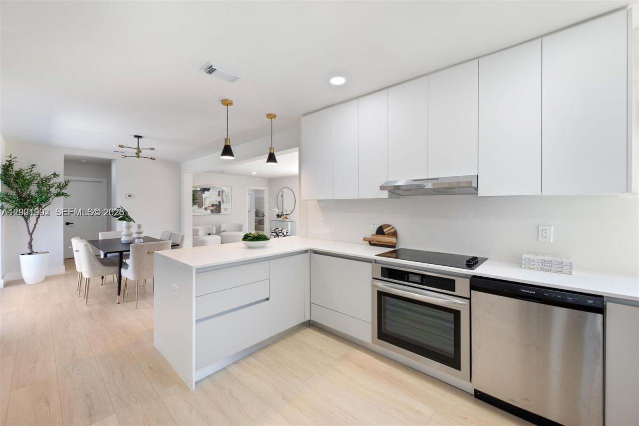 185 NE 106th St, Miami Shores, FL 33138 Photo